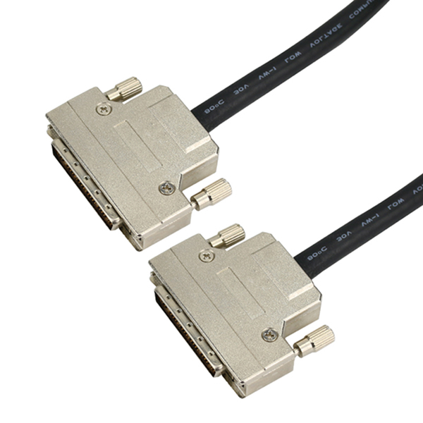 SCSI-2 external cable assembly HPDB 50 Kabelstecker mit Schraube