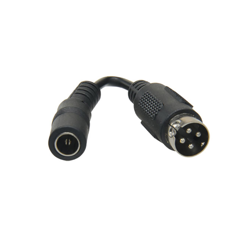 Mini 4 Acest cablu de alimentare DC de la 5,5 mm x 2,1 mm la 3,5 mm x 1,35 mm poate fi folosit pentru a converti mufa stereo de 3,5 mm