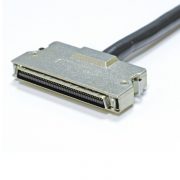 HPCN 100 épingler au MDR 100 Pin Câble avec Loquet Clip